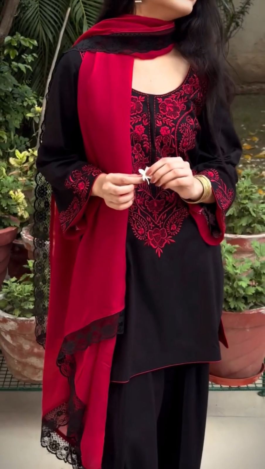 Gul e Aatish 3-Piece Cotton Suit with Chiffon Dupatt - Image 3