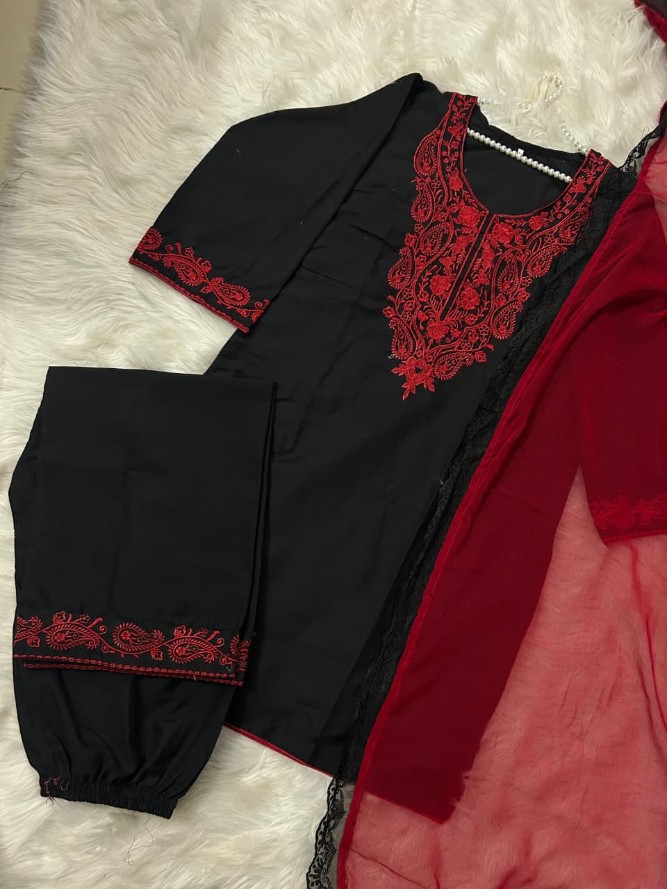 Gul e Aatish 3-Piece Cotton Suit with Chiffon Dupatt - Image 2