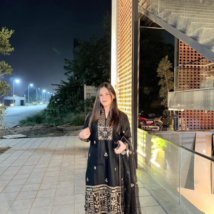 Evergreen Elegance – Premium Embroidered Cotton 3-Piece Suit